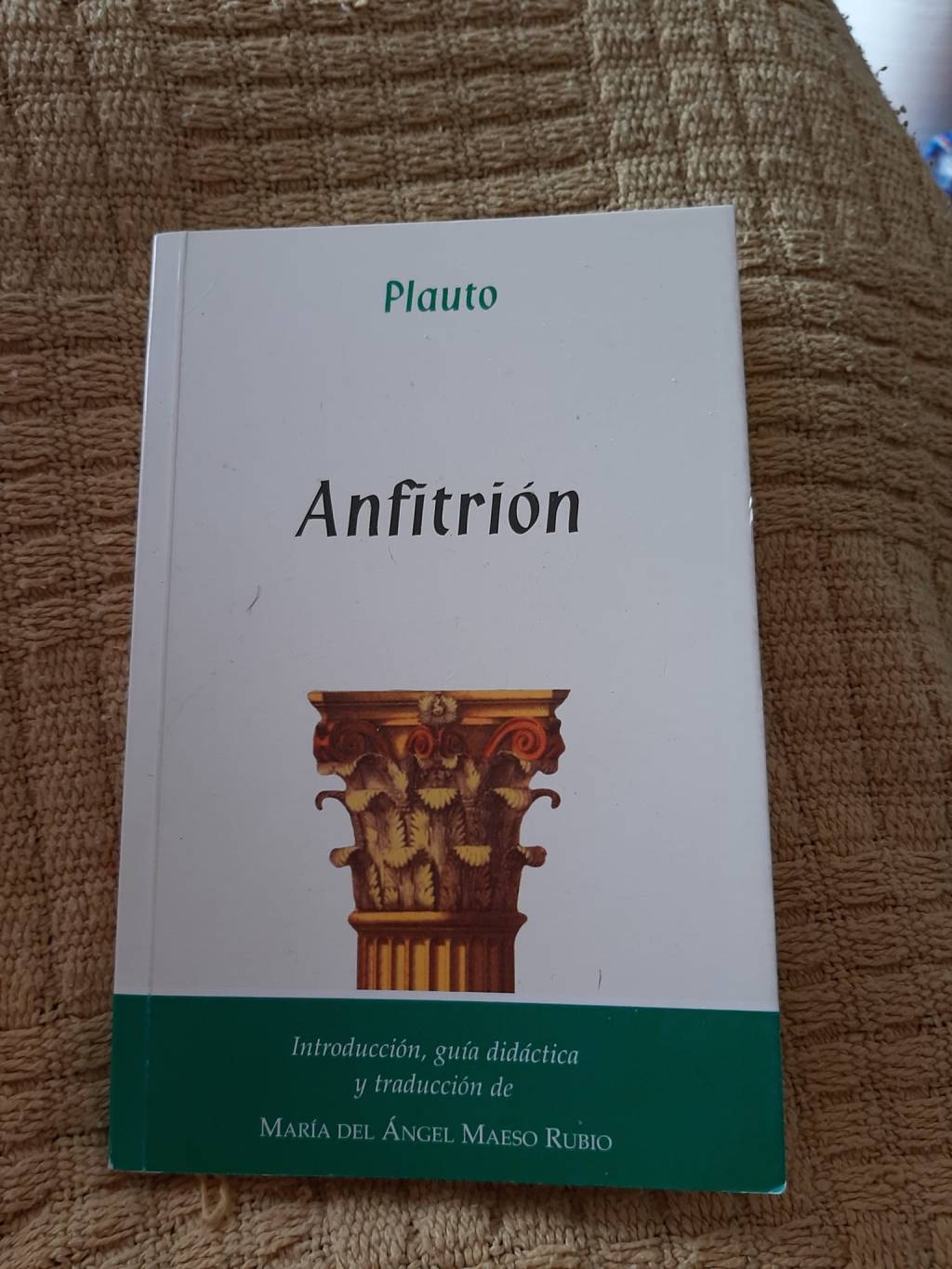 En la era prepandámica, una vez al año mis chicas de Gizatiar y yo í­bamos al Campos Elí­seos a ver una obra de teatro grecolatino. Este curso la tradición ha vuelto de la mano de Plauto. Larga vida a las tradiciones.&nbsp;ð­
