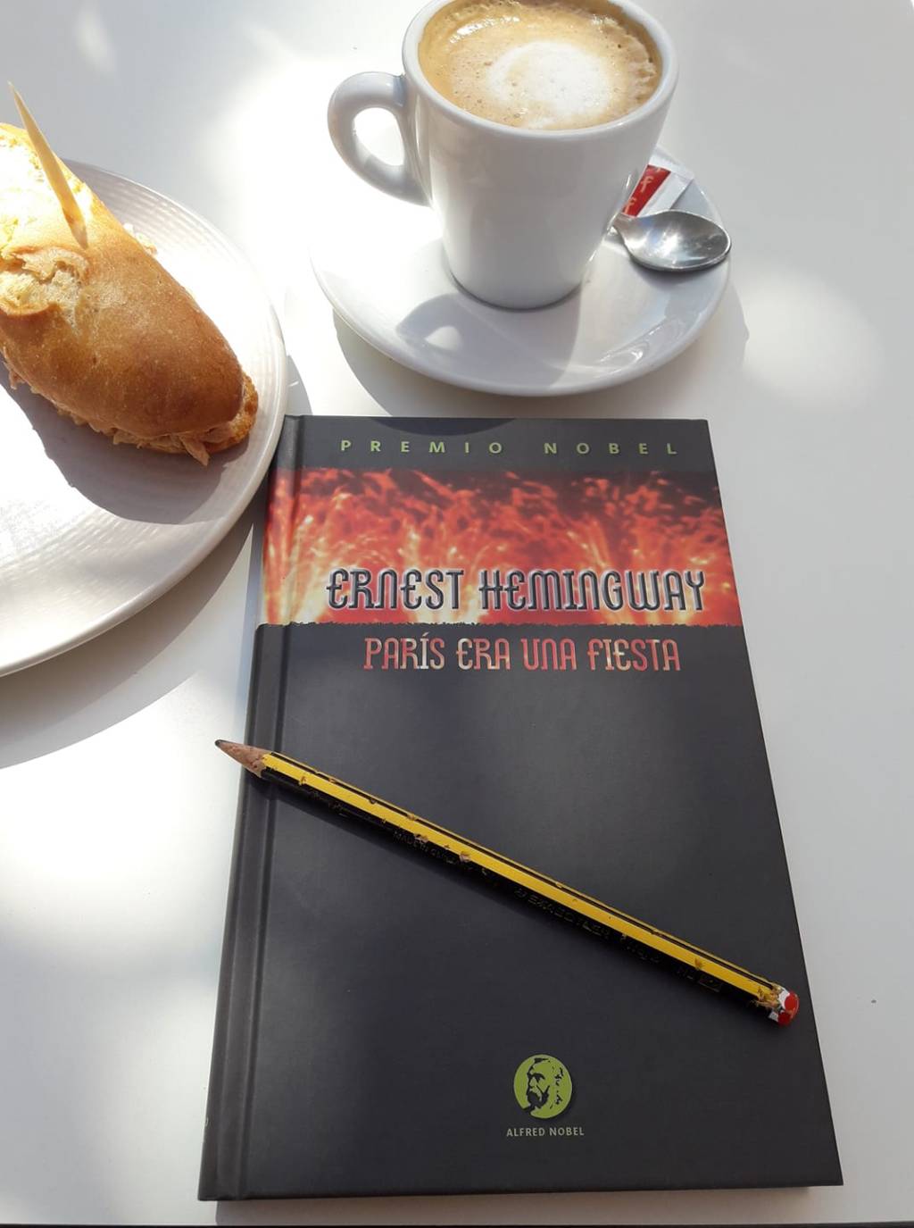 Viernes de relectura. Lo comentaremos el martes en el club de la biblioteca municipal de&nbsp;Leioa.