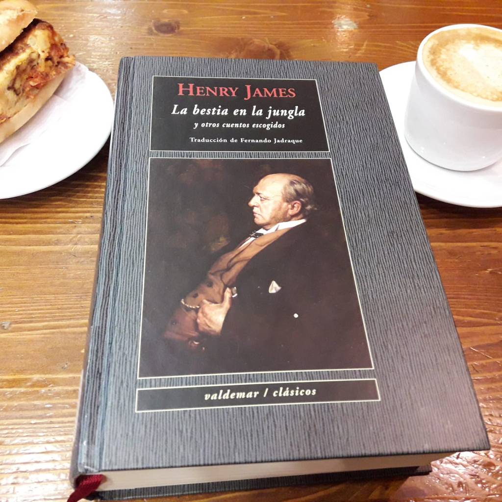 Los martes mis almuerzos son literarios. Hoy con una compañí­a&nbsp;inmejorable.