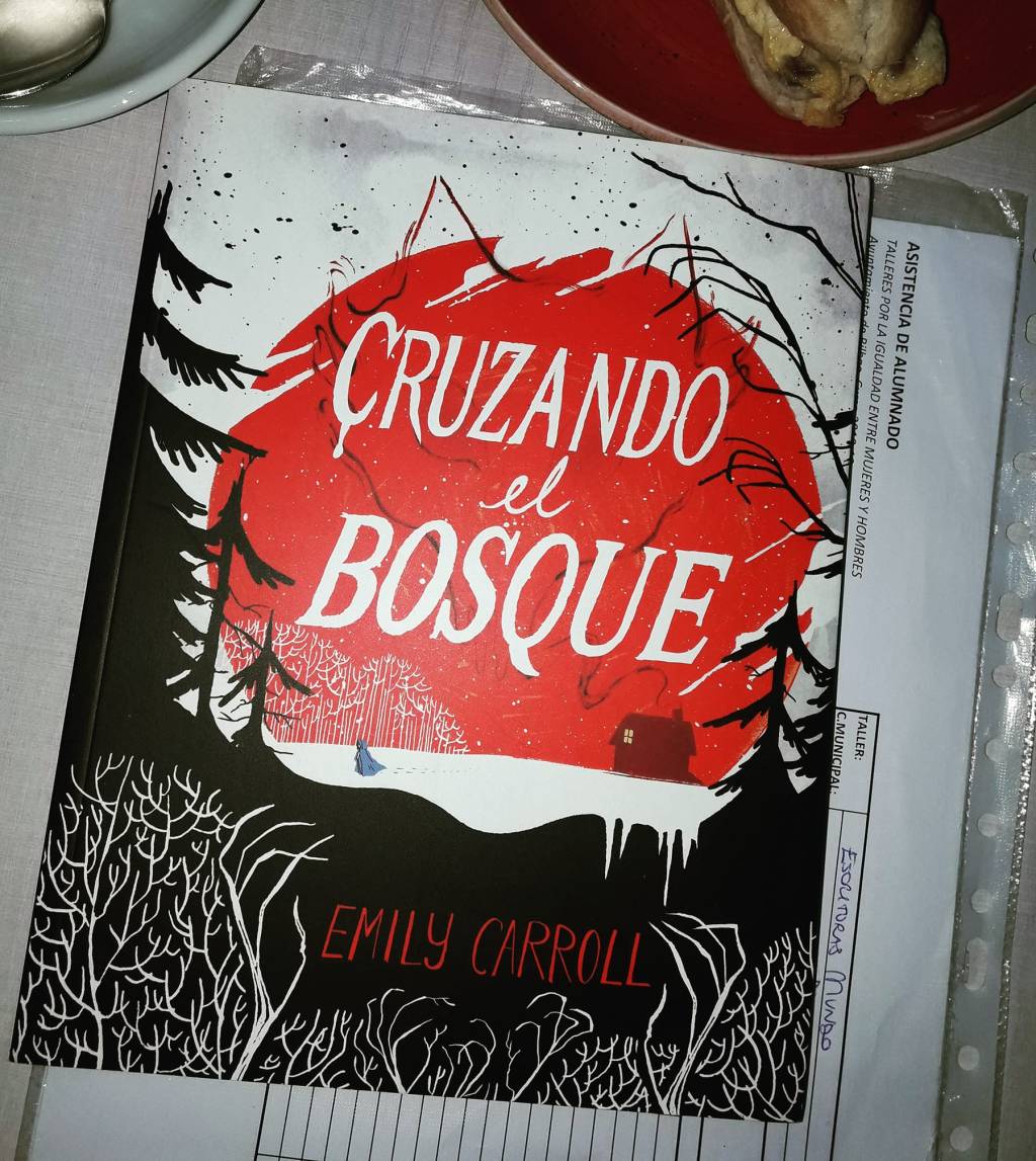 Desayuno con cómic de terror. Me encantó en su dí­a y lo estoy disfrutando ahora de&nbsp;nuevo.