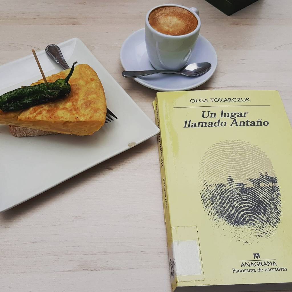 Mañana lluviosa de martes. La semana pasada empezamos con literatura polaca en Gizatiar, así­ que hoy continuamos. Â¿Habáis leí­do a la Premio&nbsp;Nobel?